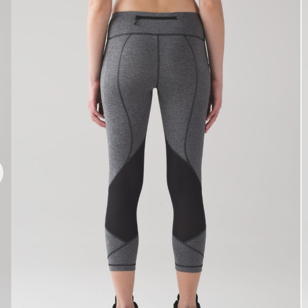 Lululemon Pace Rival Crop 22" | Heathered Black & Black | Size 6 - Picture 3 of 10